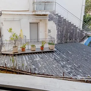 Appartamento Il Gattino Di - Trilocale Centro E Stazione Del Treno, Sanremo